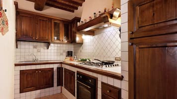 House | Private kitchen | Highchair