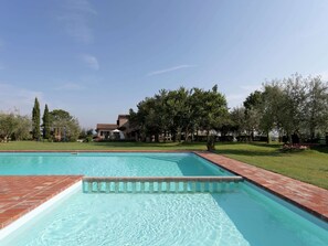 House | Pool