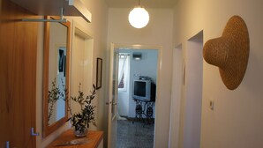 Reception - Nice House with Large Garden near Pula & Beach (Fazana)