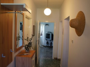 Reception - Nice House with Large Garden near Pula & Beach (Fazana)