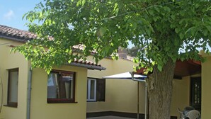 Balcony - Nice House with Large Garden near Pula & Beach (Fazana)