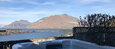 Bañera de hidromasaje exterior