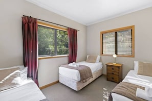4 bedrooms, desk, iron/ironing board, travel cot