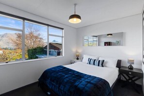 2 bedrooms, desk, iron/ironing board, travel cot