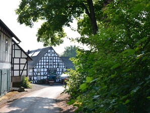 Exterior - Lovely Holiday Home in Vellinghausen near Ski Area (Meschede)
