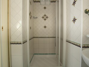 Ferienhaus | Badezimmer