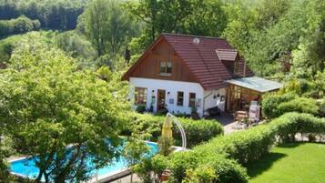 Apartment | Pool | Outdoor pool