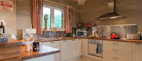 Huis | Privékeuken | Een kinderstoel