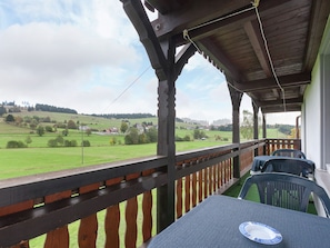 House | Balcony - Cosy Apartment in the Black Forest With Balcony in an Idyllic Location (Ibach)