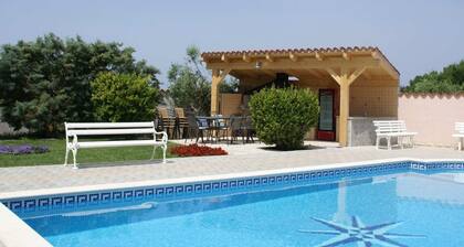 Lovely Apartment With Swimming Pool in Banjole