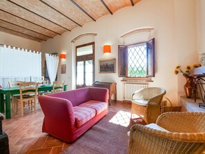 Småhus | Oppholdsområde | Peis