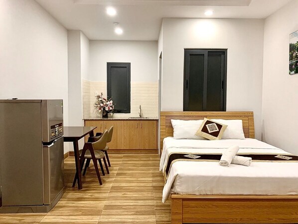 Bàn, khu vực làm việc phù hợp cho laptop 