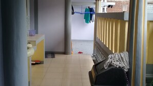 Interior - Ungu Kostel Fly Over Kircon Syariah (Bandung)