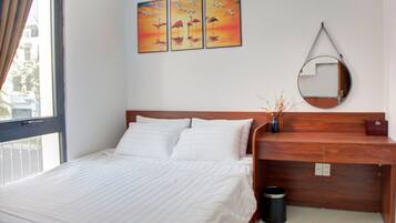 2 bedrooms, iron/ironing board, free WiFi