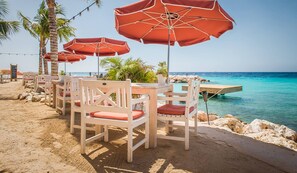 Beach - Welcome in This Colourful Art Villa (Sint Willibrordus)