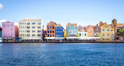 Punda City Centre Penthouse at Plaza JoJo