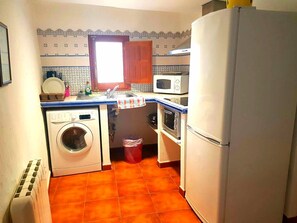 ダイニングテーブル