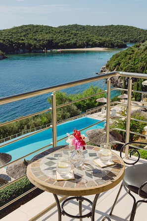 Superior Double Room with Balcony and Sea View