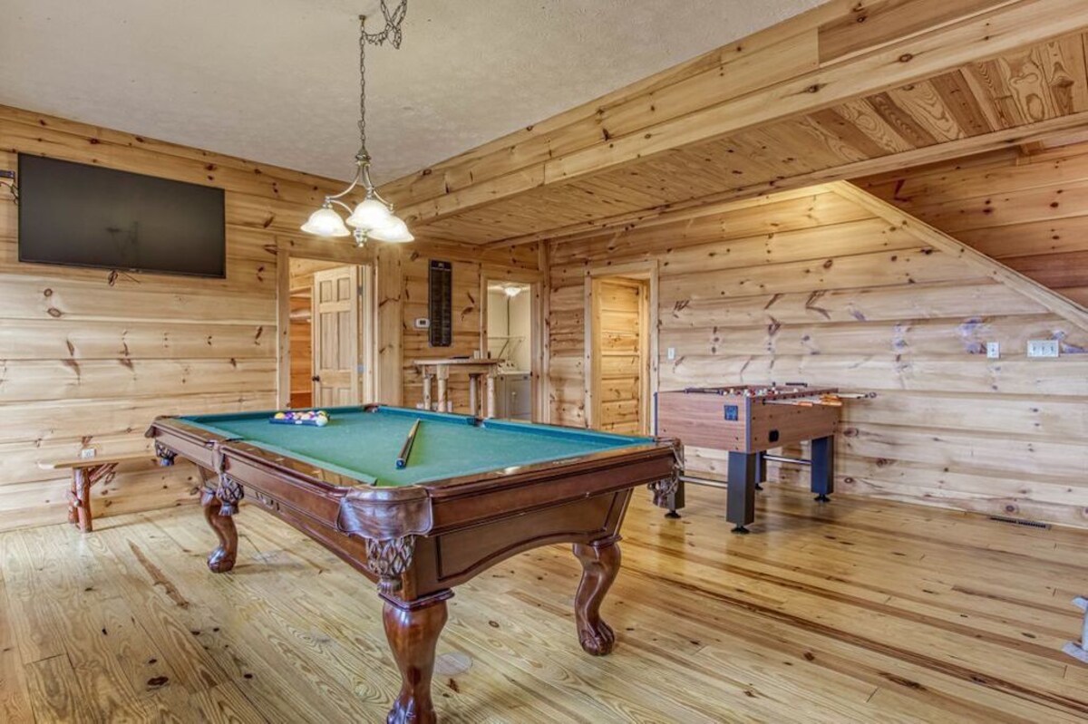 Photo 49 of ⭐️Prime Location with Stunning Views, Hot Tub, Game Room⭐️