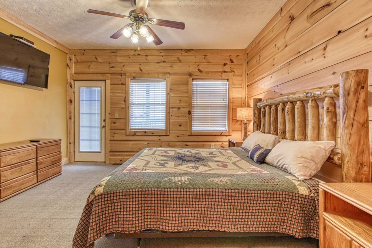 Photo 58 of ⭐️Prime Location with Stunning Views, Hot Tub, Game Room⭐️