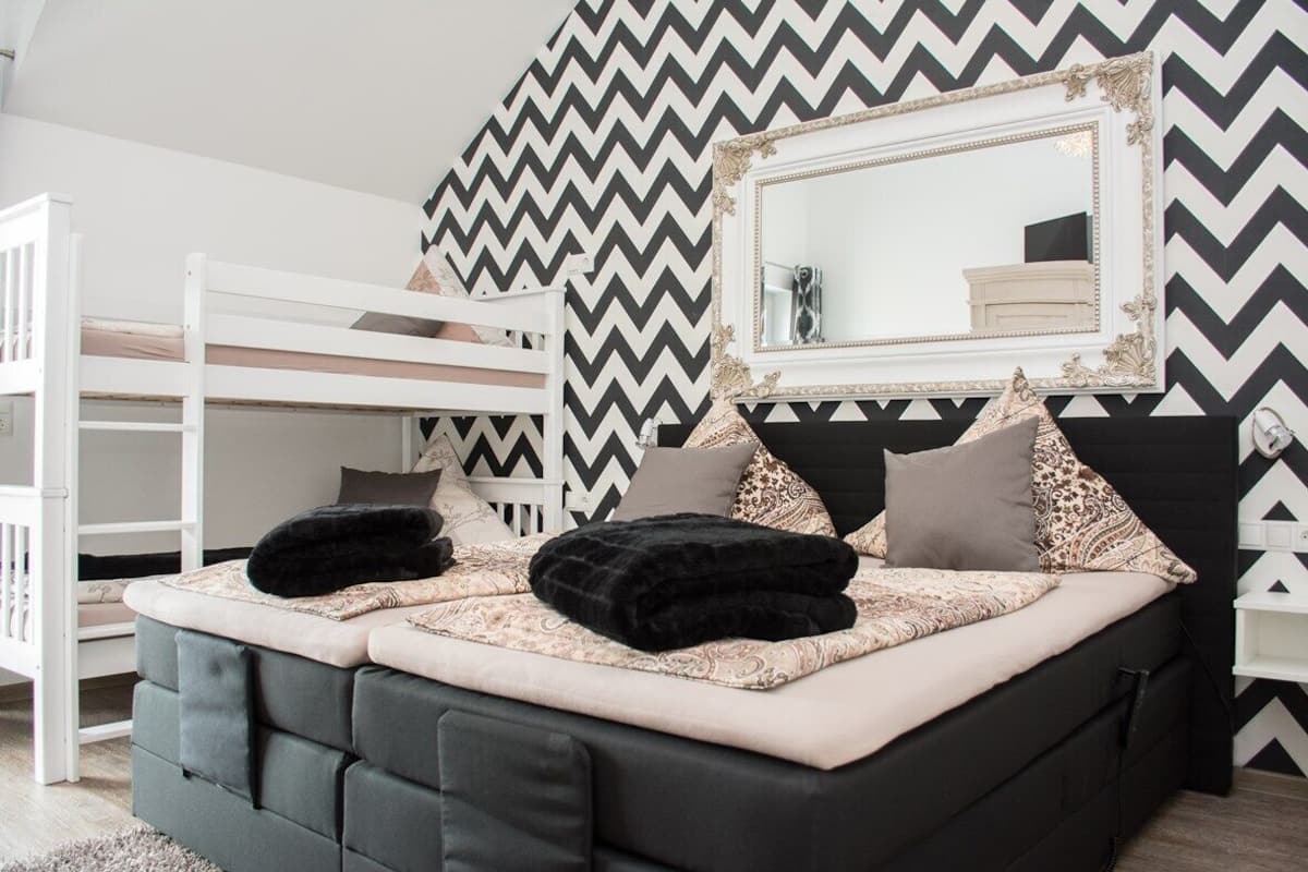 Deluxe-Apartment, 2 Schlafzimmer (Nr. 1) | 2 Schlafzimmer, schallisolierte Zimmer, kostenloses WLAN, Bettwäsche