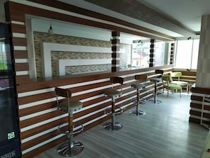 Bar (on property) - Mar-si Otel (Ankara)