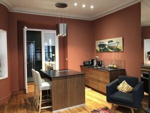 Loft | Wohnbereich | Flachbildfernseher