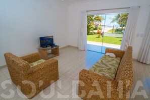 Living room - Porto Luar Apart Hotel (Santa Cruz Cabralia)