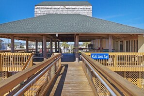 Condo, 2 Bedrooms | Property grounds - SPC 9136 - Ground Floor 2 BR short walk to beach right by pool by RedAwning (Destin)