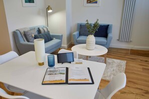 Appartement Luxe | Restauration dans la chambre