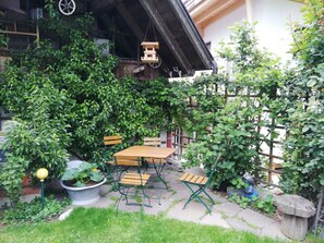 Outdoor dining - Studio Zimmertal (Tulfes Volderwald)