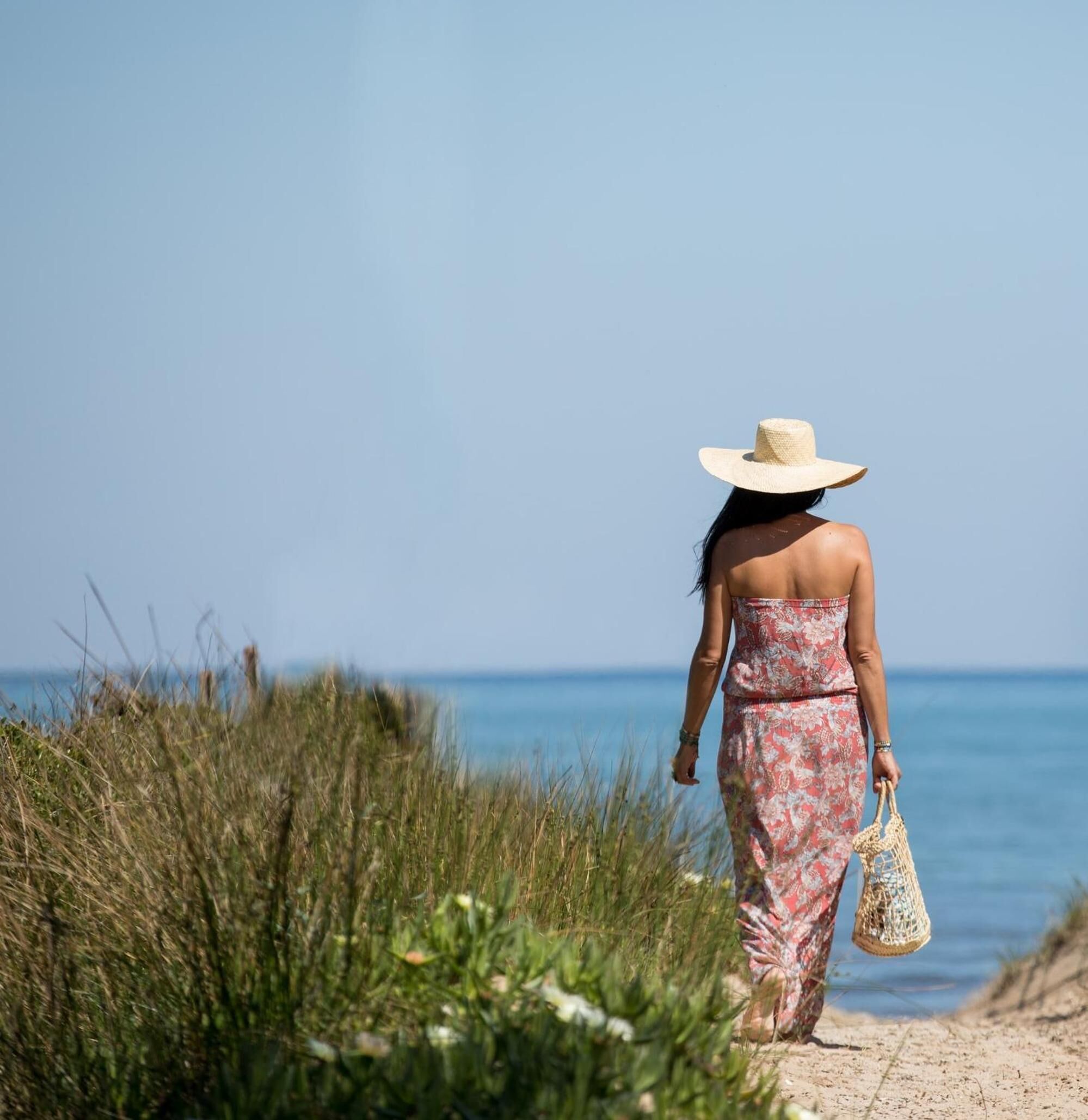 beach nearby, white sand