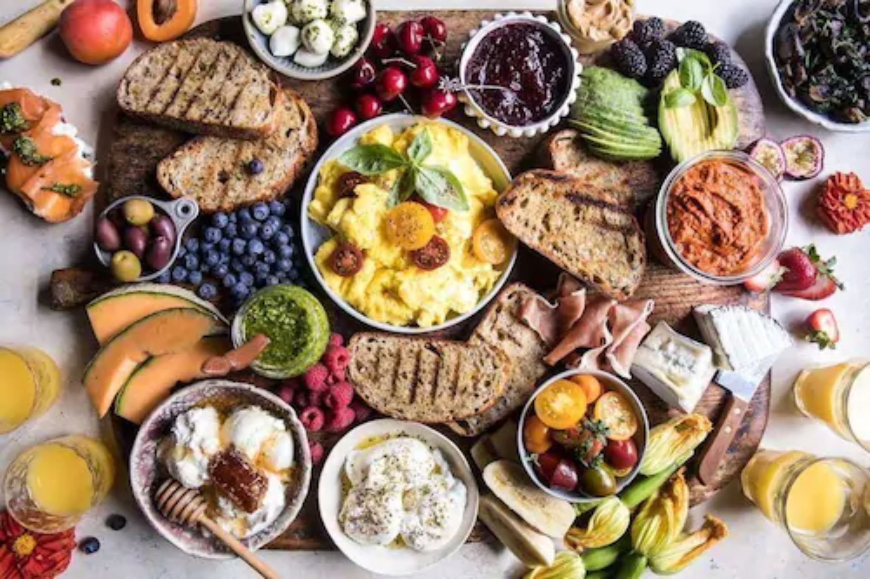 daily full breakfast (eur 25 per person)