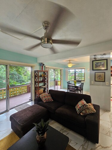 Caret Bay Tropical Hideaway Apt 