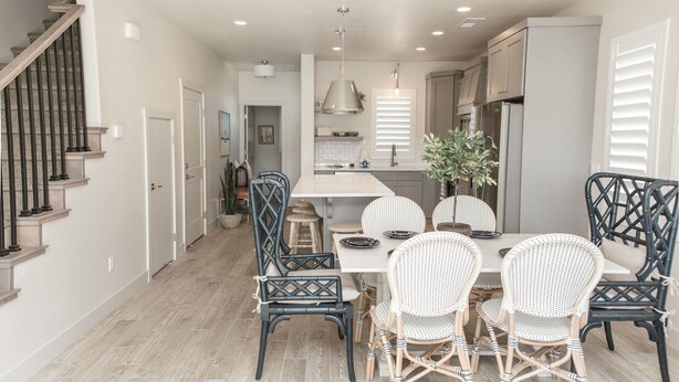 Unclassified image, 1 of 32, button - The Pool House by Freedom Vacation Rentals (Washington)
