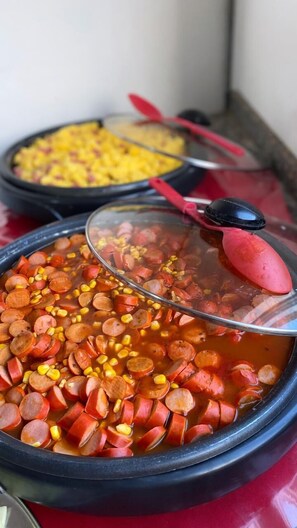 Petit déjeuner buffet compris tous les jours
