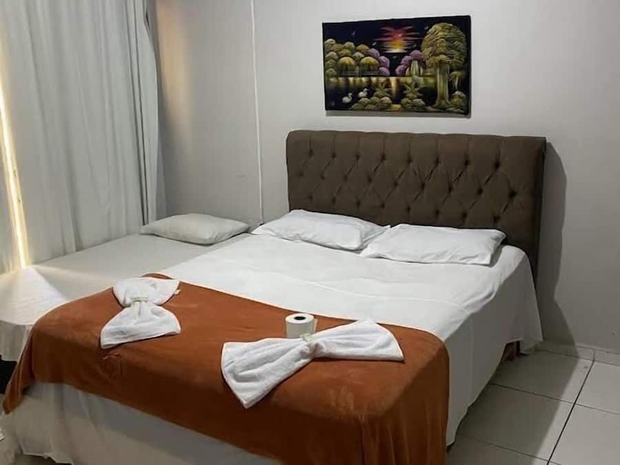 Standard Room | Laptop workspace, bed sheets