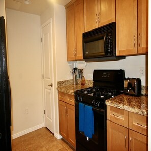 Kitchen. Like to cook? You will love the Gas Range