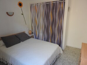 1 Schlafzimmer, Bügeleisen/Bügelbrett, WLAN