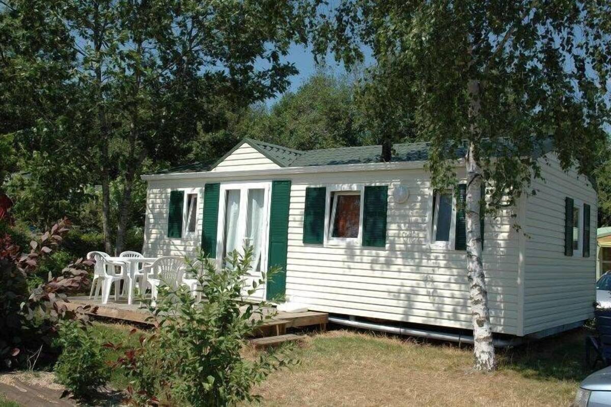 Klassieke stacaravan | Terras