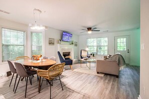 Interior - Scandinavian Retreat cls to Battery/Truist/ W King (Smyrna)