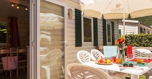 Nhà di động phong cách cổ điển | Hiên