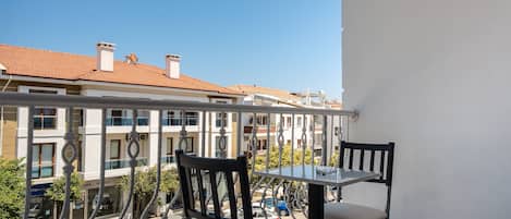 Comfort Triple Room | City view