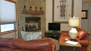 House, Multiple Beds, Kitchen | Living room