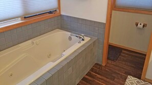 House, Multiple Beds, Kitchen | Bathroom