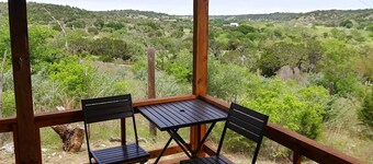 Zannabella -Valley View Lodge - scenic views-breakfast included