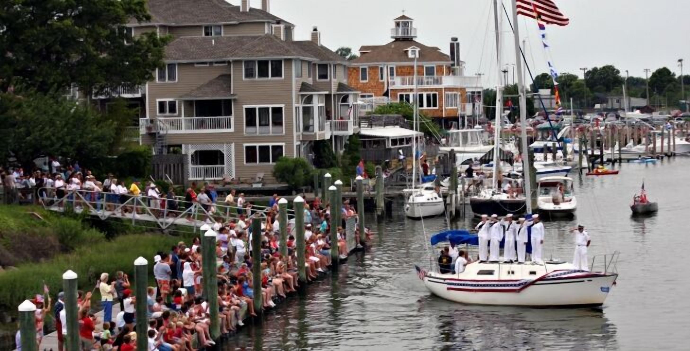 ENJOY THE BOAT PARADE FROM YOUR  OWN PRIVATE BALCONY!