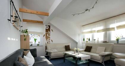 Sunny Terrace Apartment