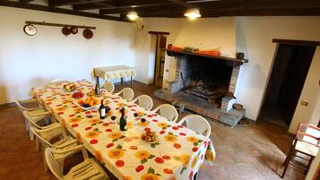 House | Dining