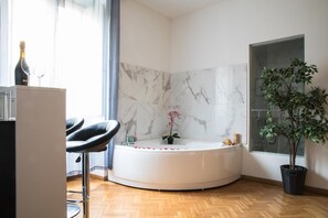 Suite, bain à remous (Fashionable) | Baignoire à jets